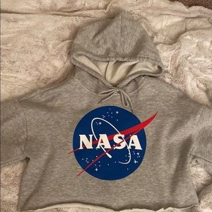 Cropped nasa sweatshirt